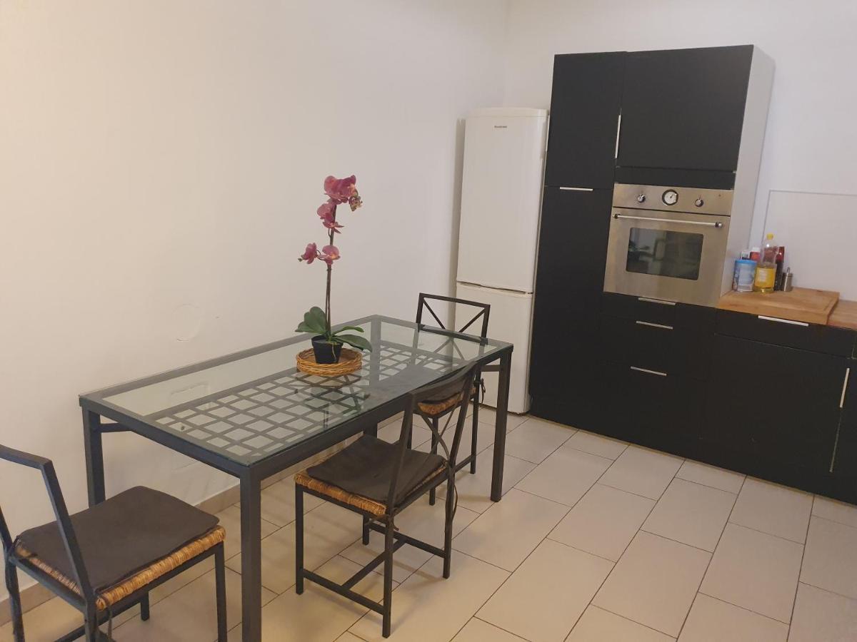 Spacious Apartment Near The Center Wien Eksteriør billede