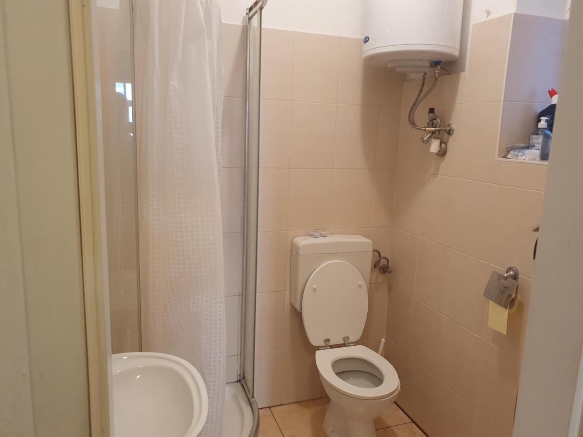Spacious Apartment Near The Center Wien Eksteriør billede